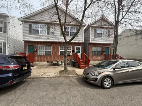 4BR/1BA Single family in Trenton, NJ